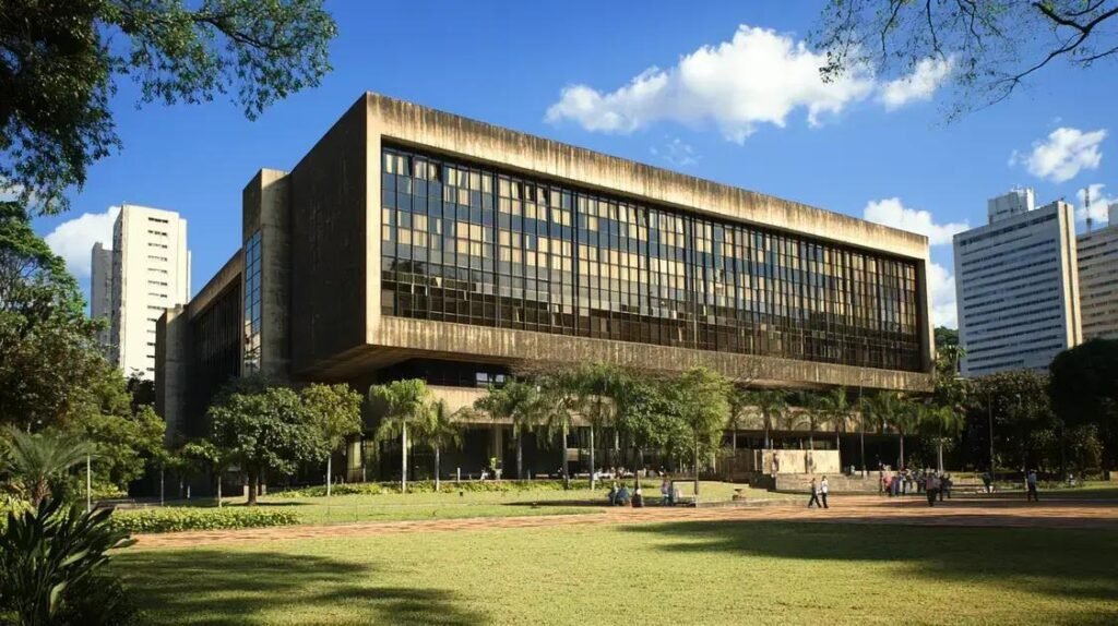 AGU solicita 403 novas vagas de concurso para a área de Apoio